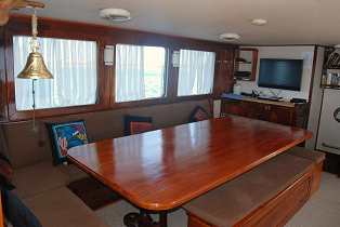 besprechungs und essensraum eden